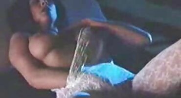 clip sex 2k6 Quan hệ tình dục đam mê từ một phim heo 3x cặp vợ chồng trong phòng ngủ.